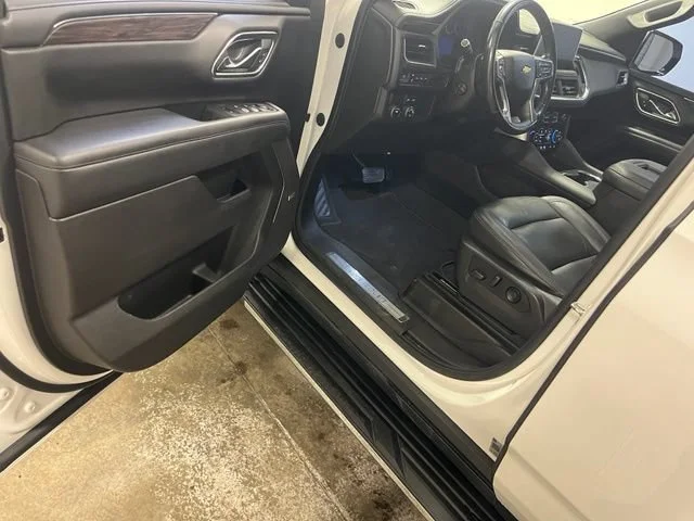 Used 2021 IRIDESCENT PEARL TRICOAT Chevrolet LT image 18