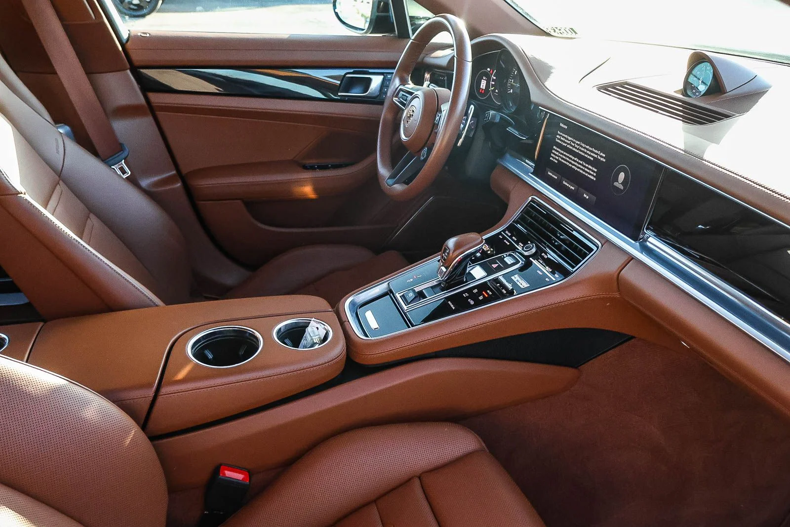 Used 2023 Green Porsche 4S Executive image 18