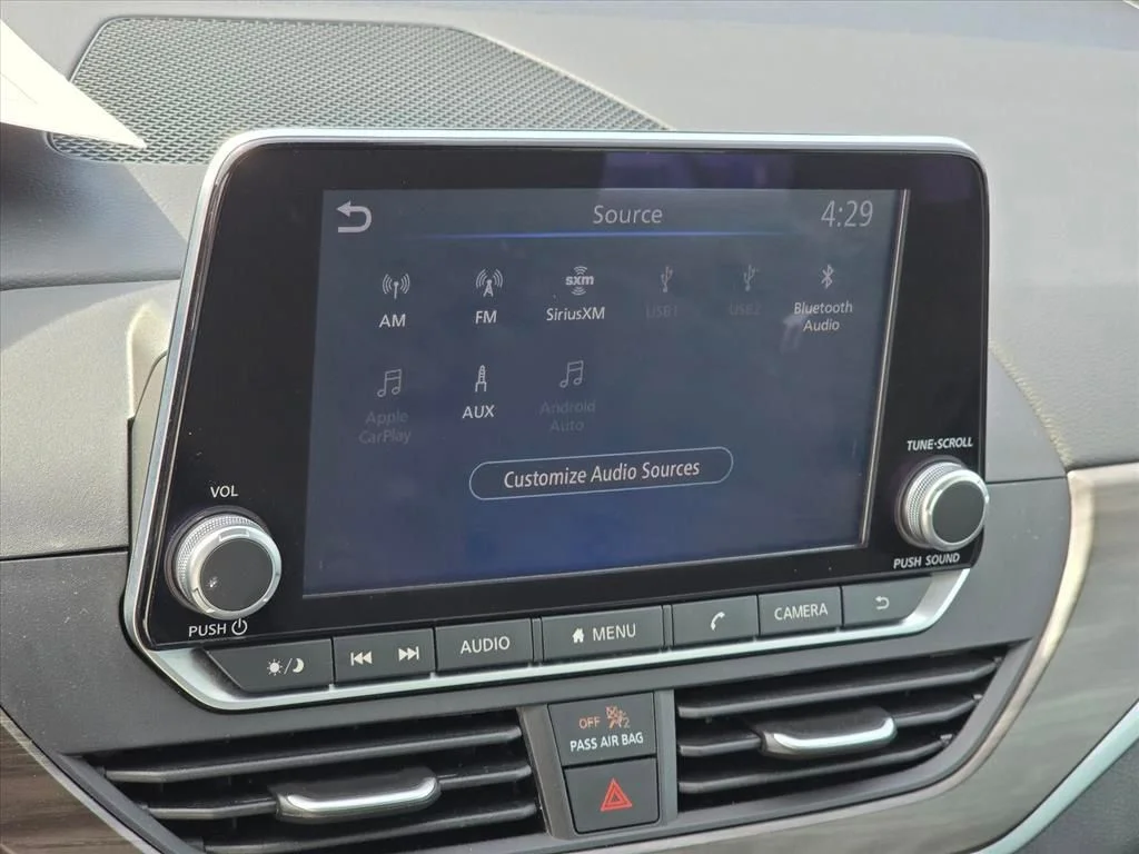 Used 2025 Black Nissan 2.5 SV image 19