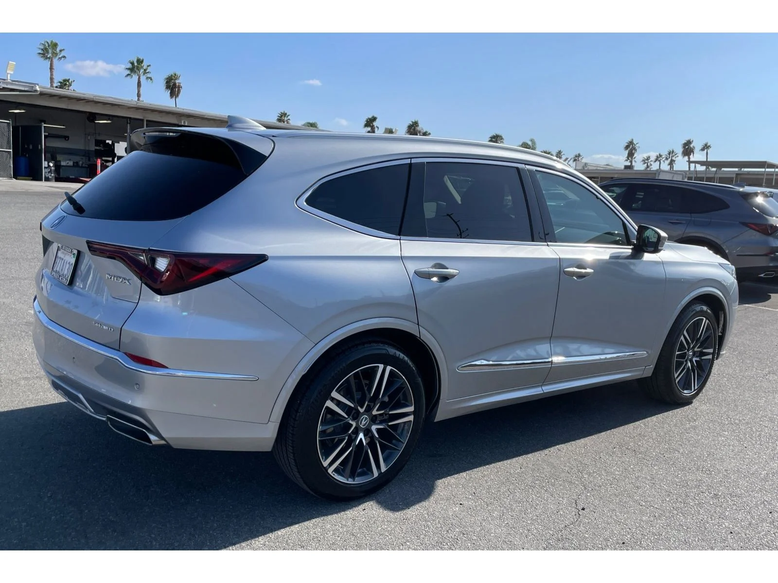 Used 2026 Solar Silver Metallic Acura w/Advance Package image 5