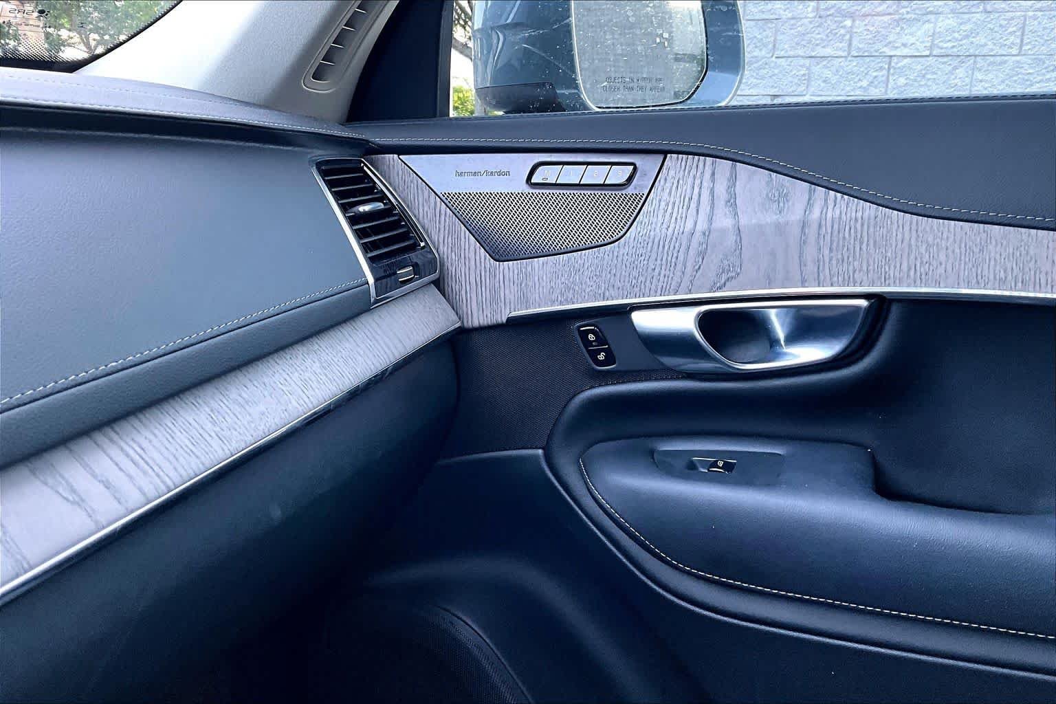 Used 2023 Thunder Grey Metallic Volvo Ultimate image 26
