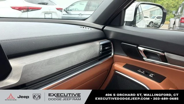 Used 2024 White Kia SX X-Line image 24