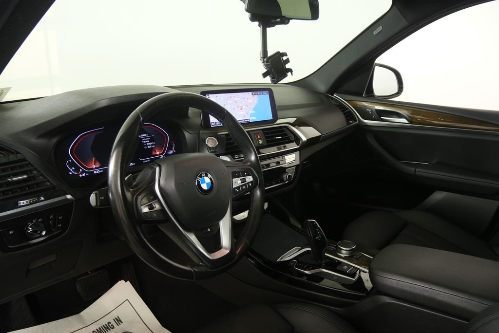 Used 2020 Dark Graphite BMW sDrive30i image 9