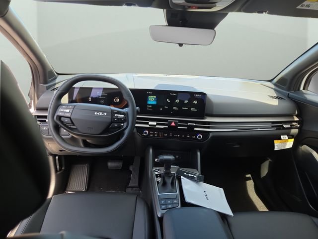 New 2026 White Kia X-Line image 2