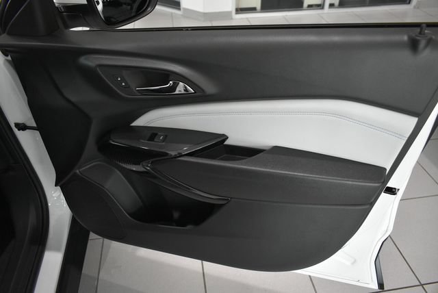 New 2026 Summit White Chevrolet LT image 15