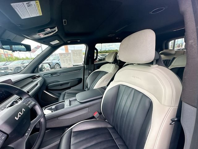 Certified Used 2024 Aurora Black Pearl Kia GT-Line image 22