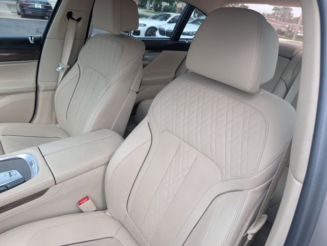 2018 BMW 7 Series 750i - Photo 14