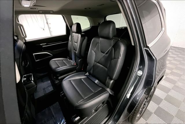 Used 2023 Gravity Gray Kia S image 24