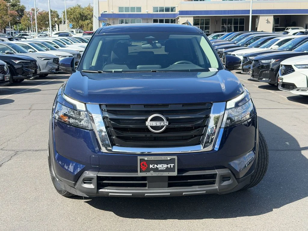 Used 2024 Deep Ocean Blue Nissan SV image 3