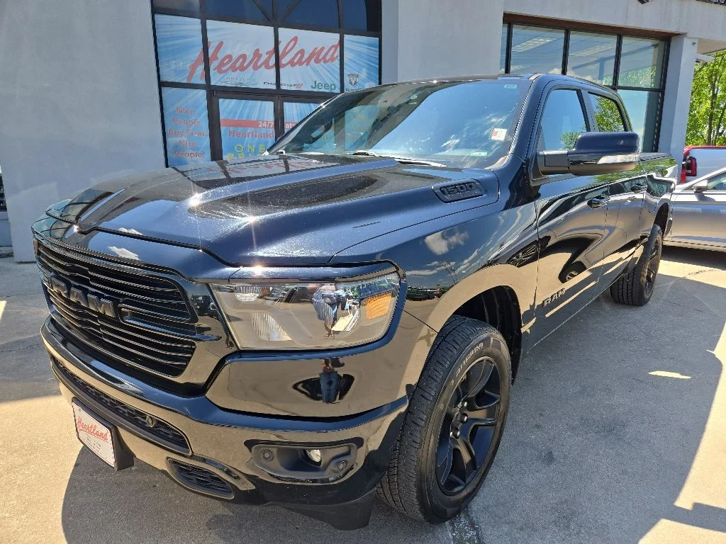 Used 2020 RAM Ram 1500 Pickup Big Horn/Lone Star with VIN 1C6SRFFT8LN216809 for sale in Kansas City