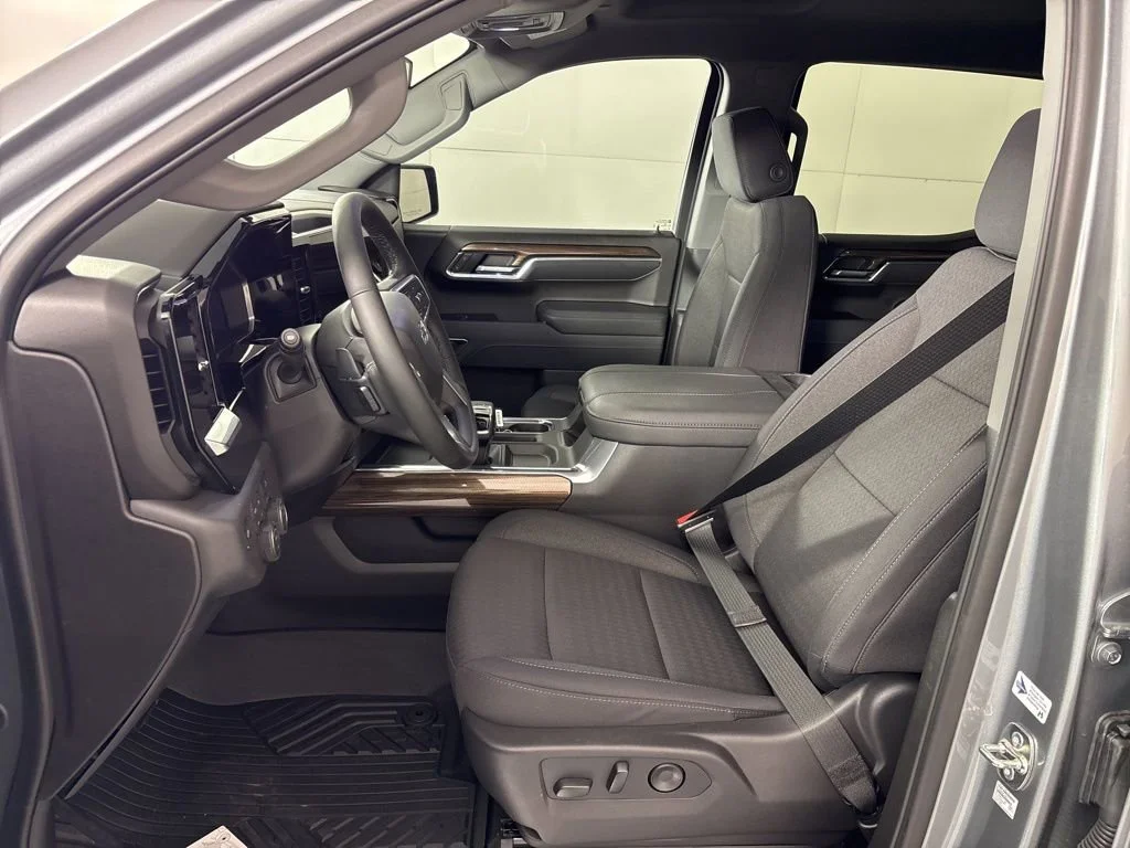 New 2026 Sterling Gray Metallic Chevrolet LT Trail Boss image 30