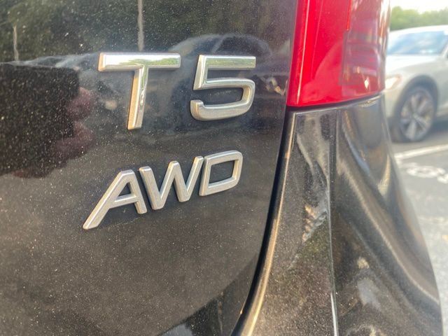 Used 2015 Black Volvo T5 Premier Plus image 13