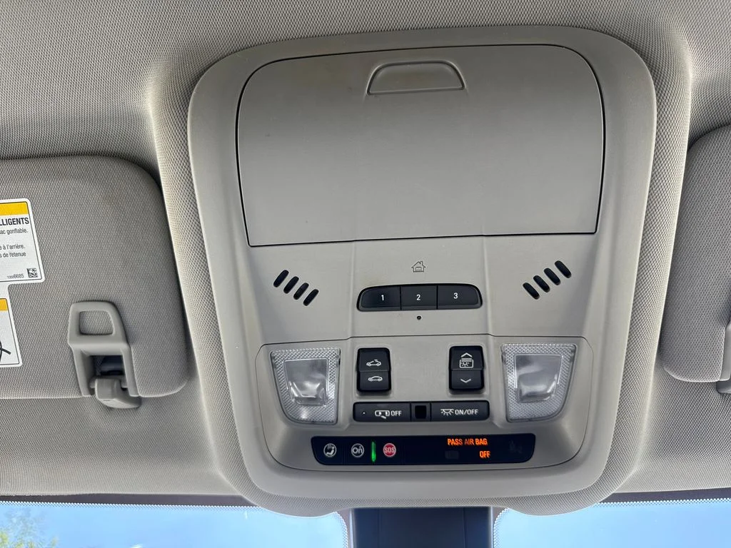 Used 2019 Quartz Metallic GMC SLT image 19