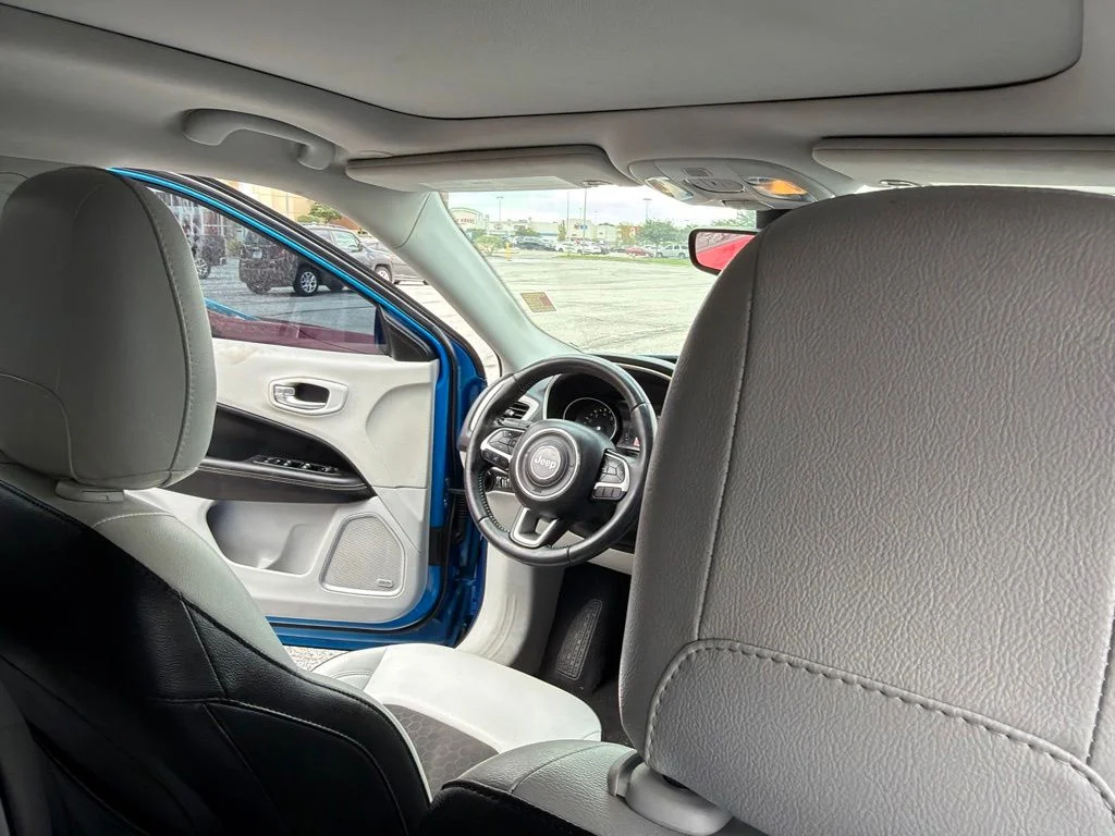 Used 2021 Blue Jeep Latitude image 29
