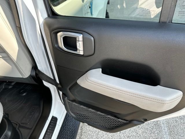 Used 2022 White Jeep Unlimited Sahara 4xe image 19