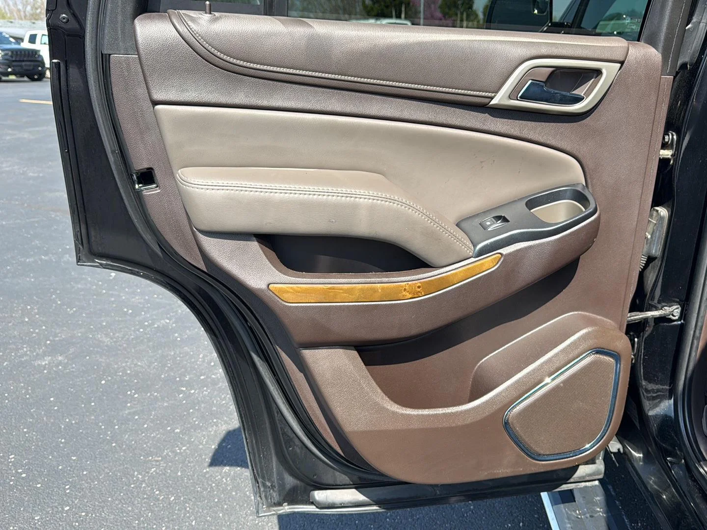 Used 2017 Onyx Black GMC Denali image 21
