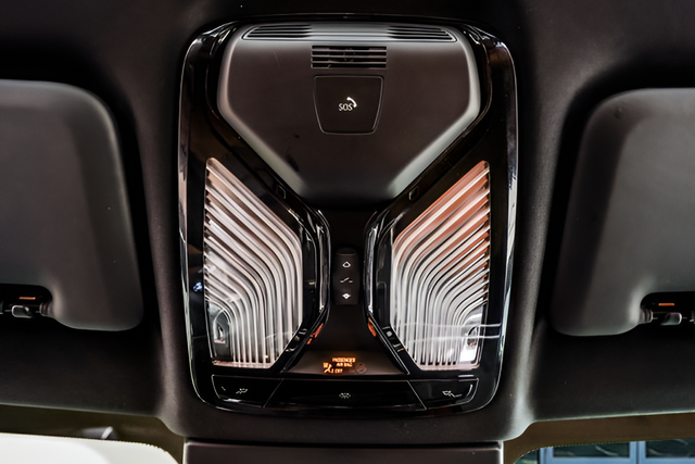 Used 2026 Black BMW xDrive40i image 17