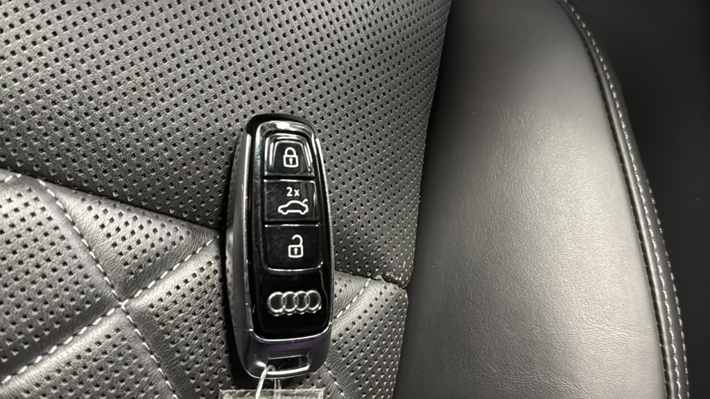 Used 2024 Black Metallic Audi 4.0T image 22
