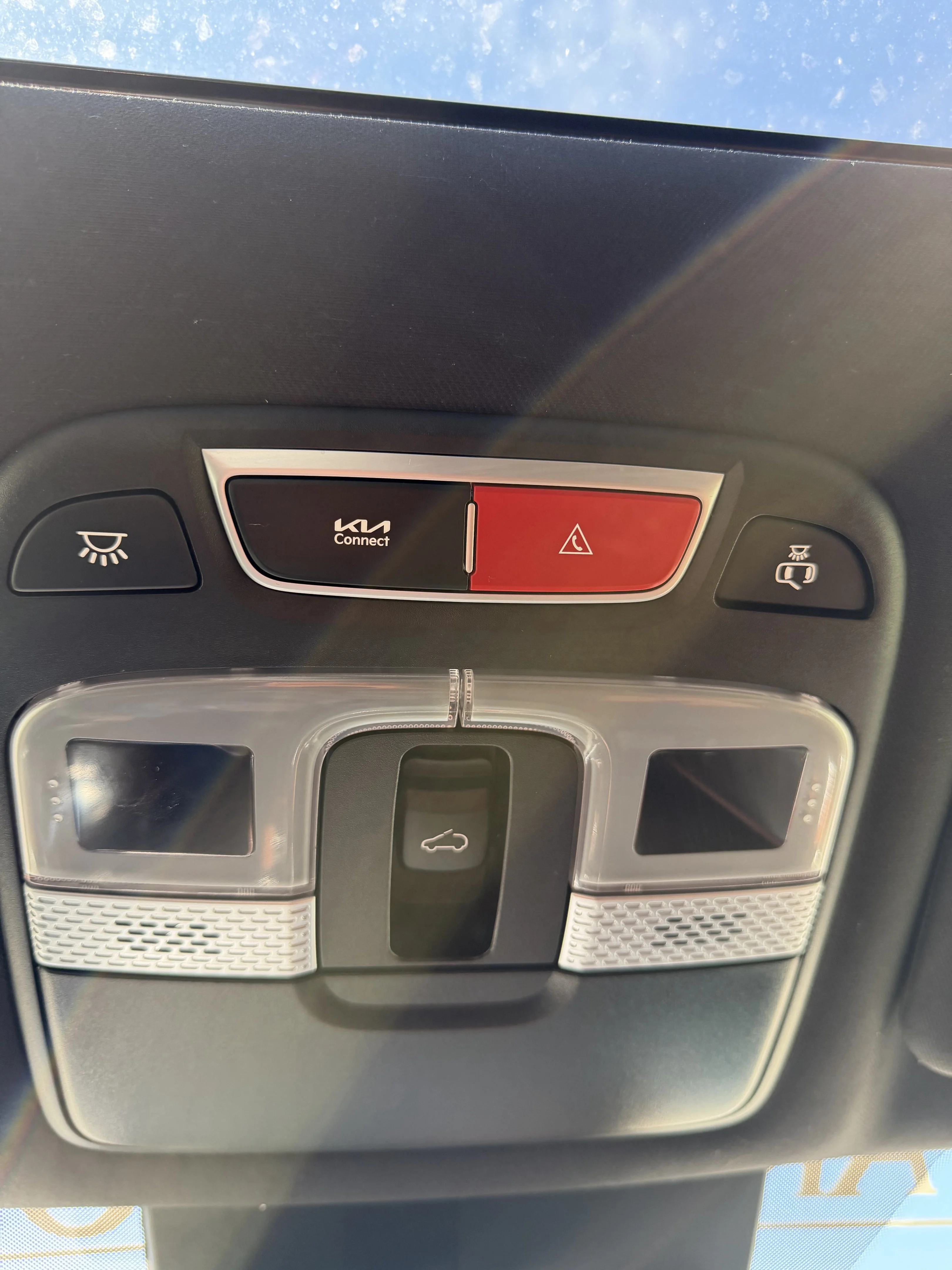 Used 2023 Wolf Gray Kia EX X-Line image 22