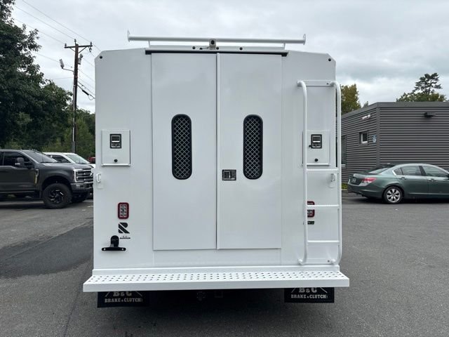 New 2027 White Ford Base image 6