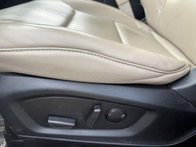 Used 2022 Stone Blue Ford XLT image 11