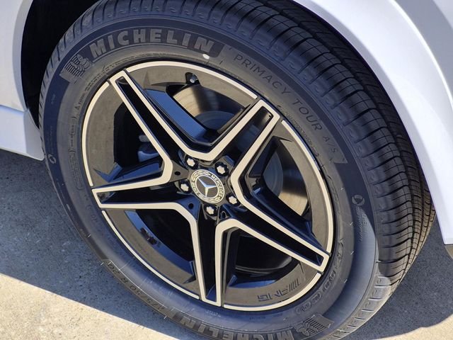 New 2026 MANUFAKTUR Moonlight White Metallic Mercedes-Benz GLE 350 image 8