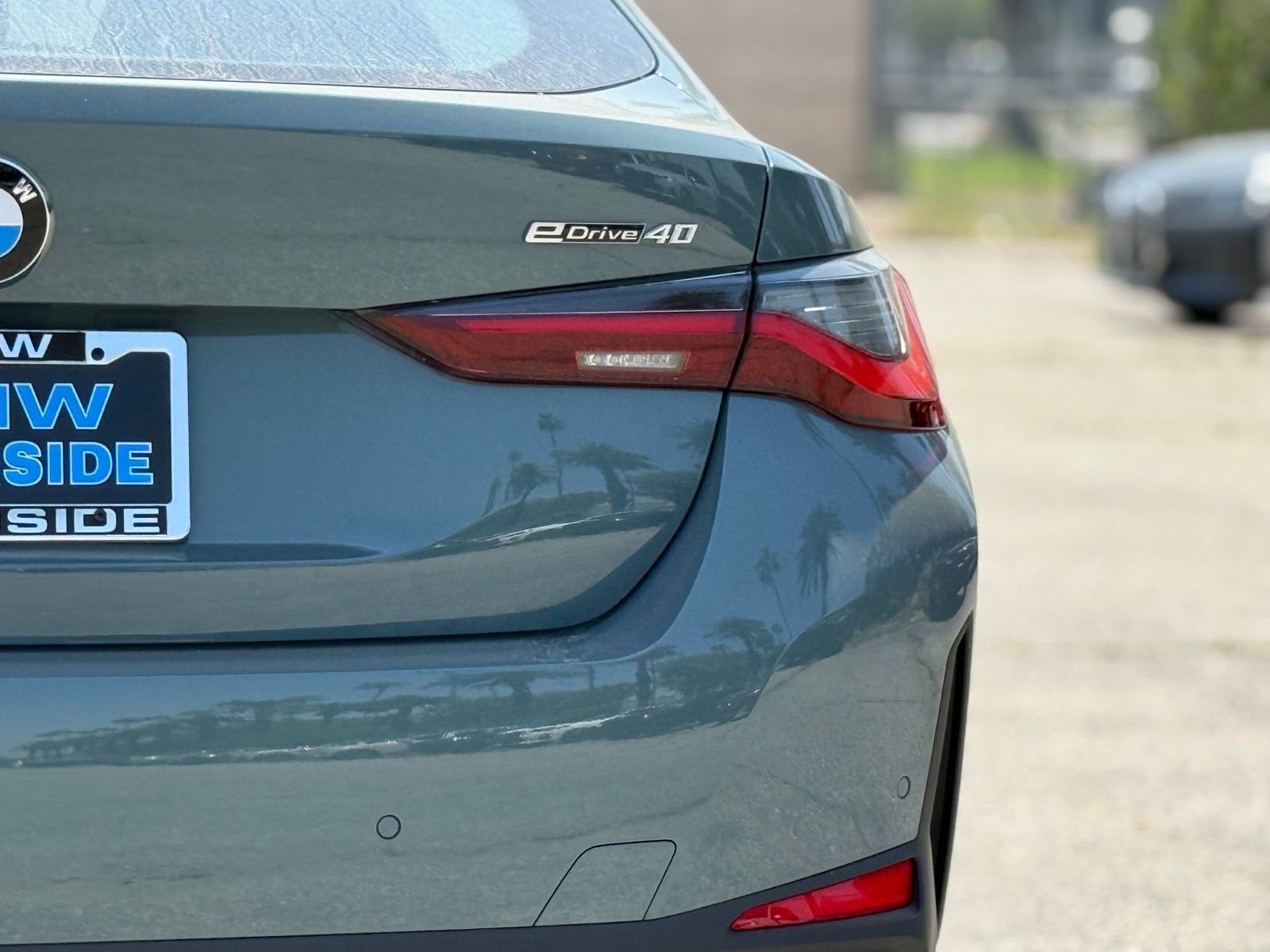 New 2026 Cape York Green Metallic BMW eDrive40 image 14