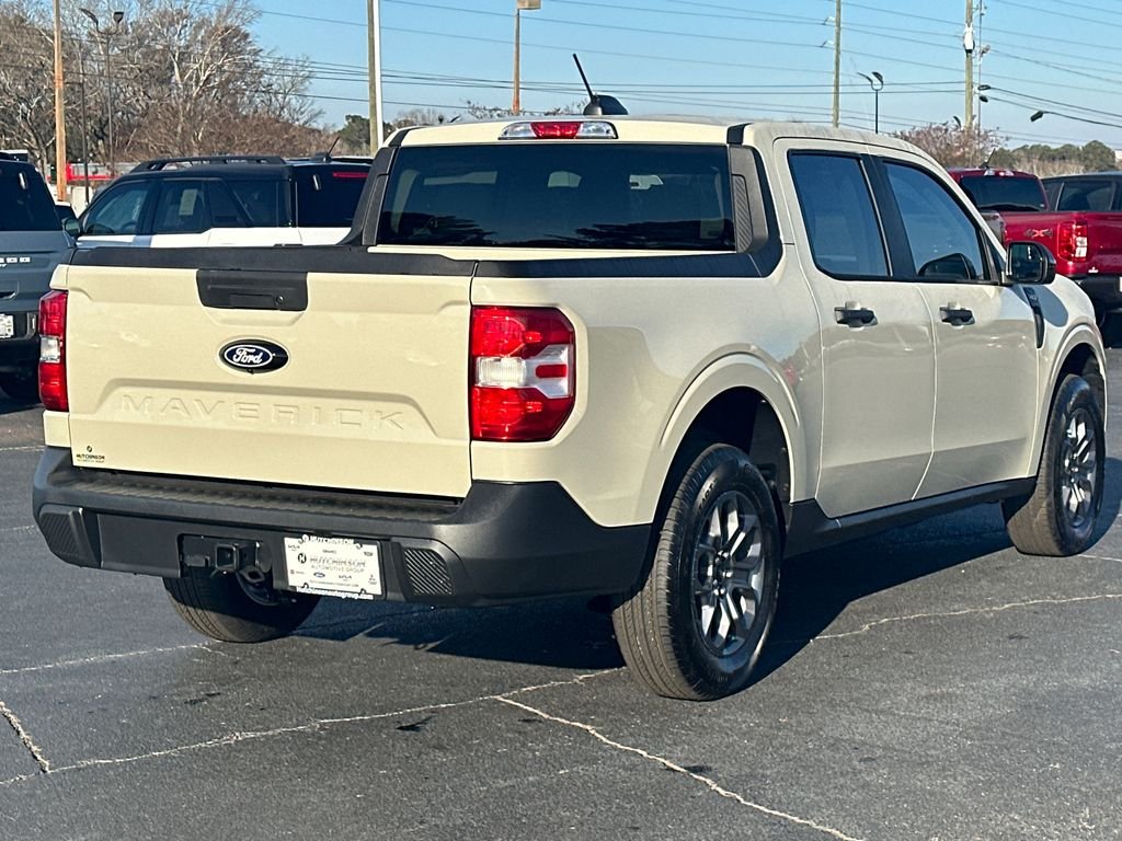 New 2025 Desert Sand Ford XLT image 7