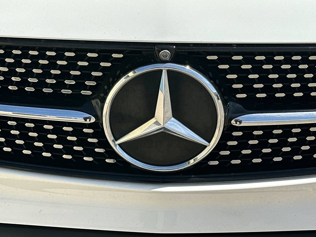 Used 2022 White Mercedes-Benz E 350 image 37