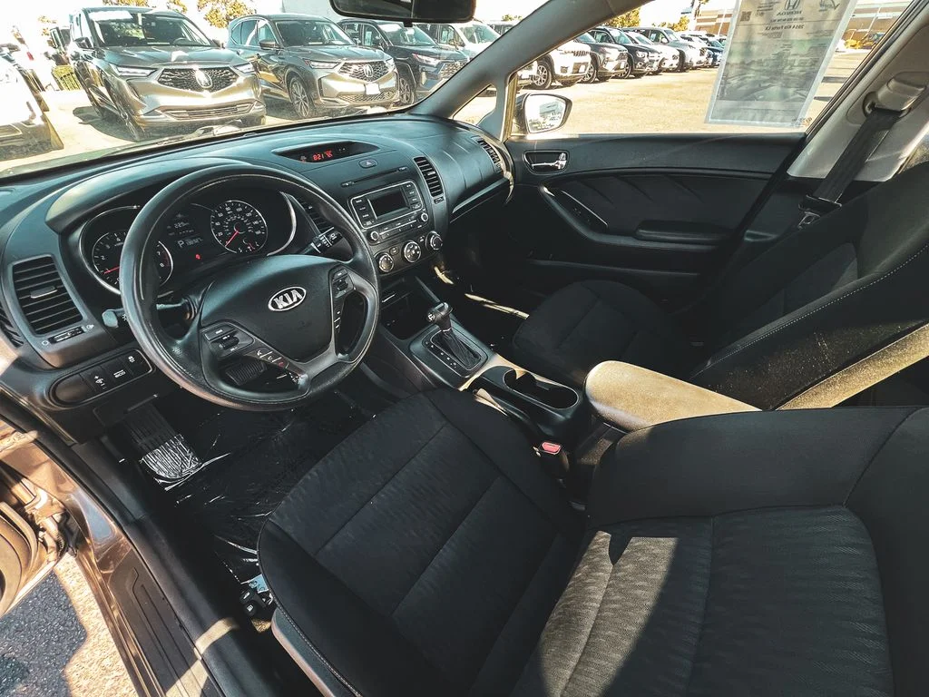 Used 2014 Brown Kia LX image 15