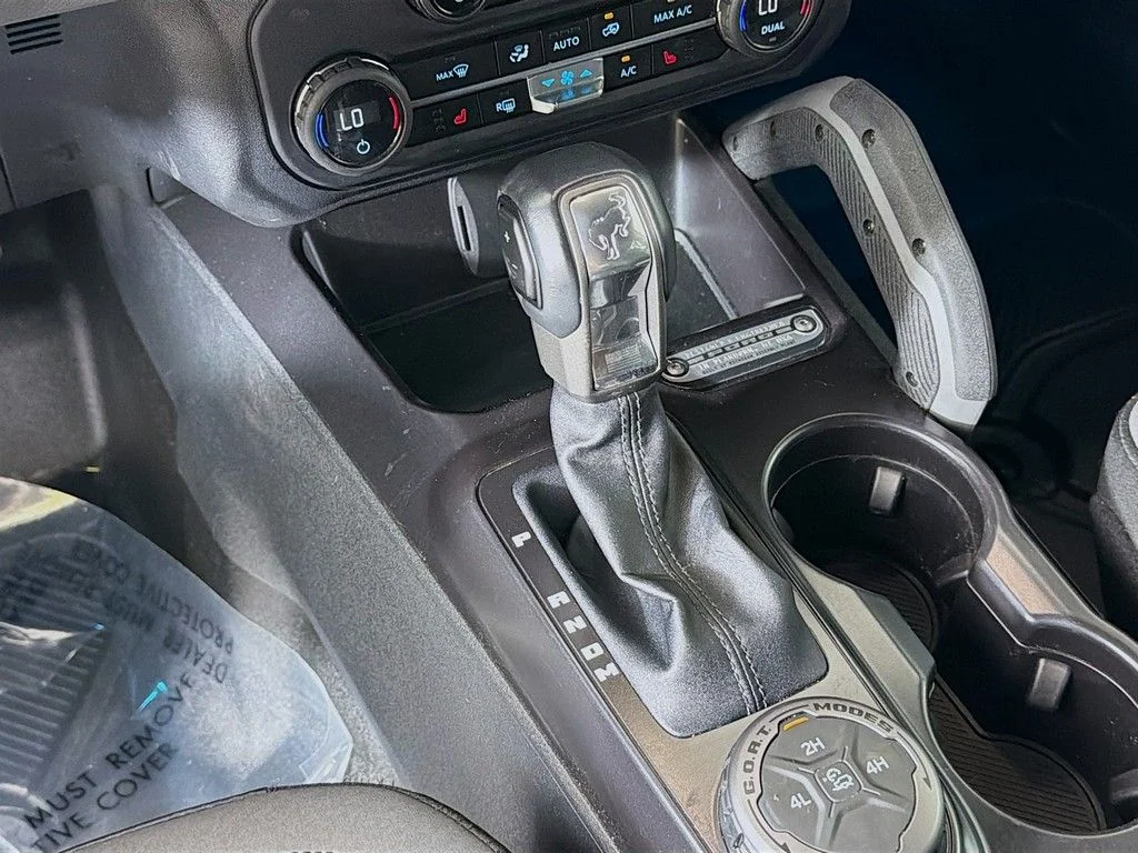 Used 2024 Azure Gray Metallic Ford Big Bend image 39