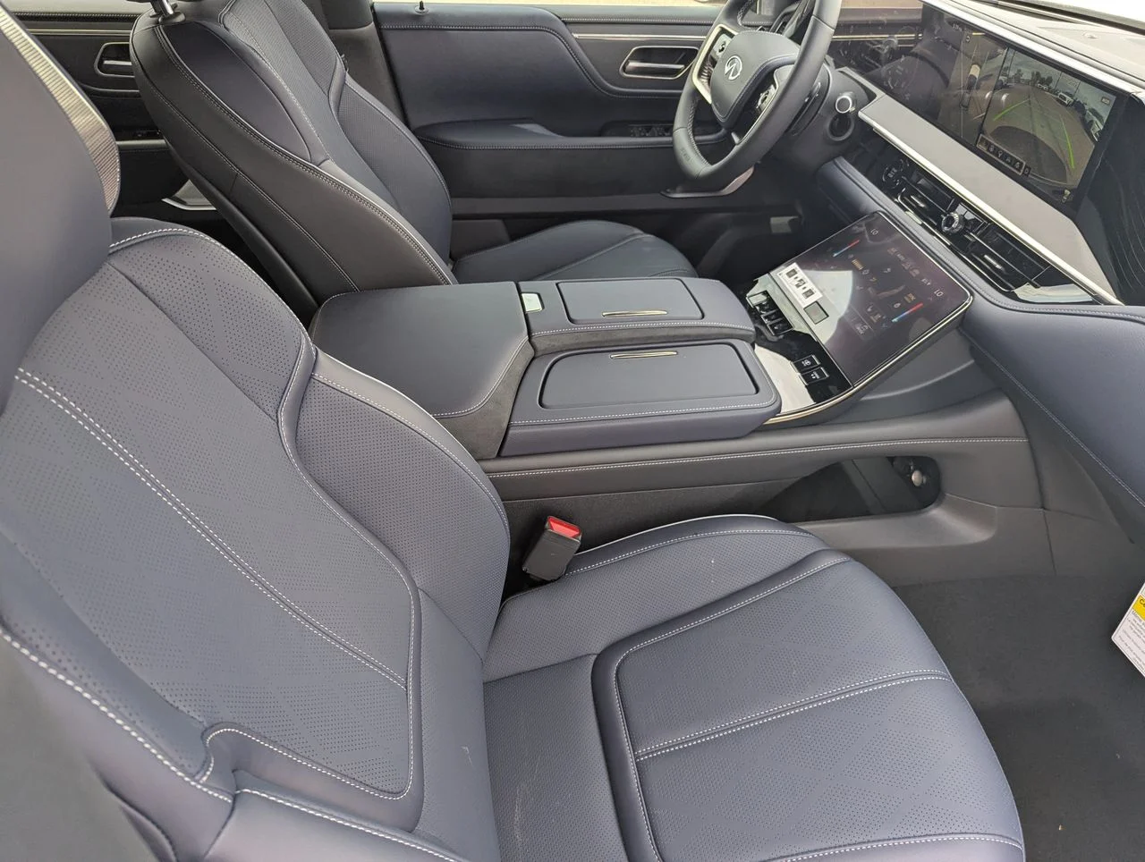 New 2027 RADIANT WHITE INFINITI Sport 4WD image 11
