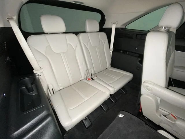 Used 2023 White Kia SX image 24