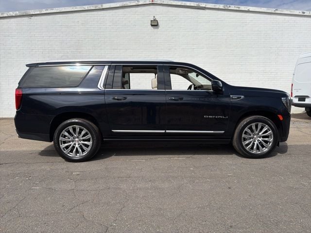 2022 GMC Yukon Denali AWD's photo