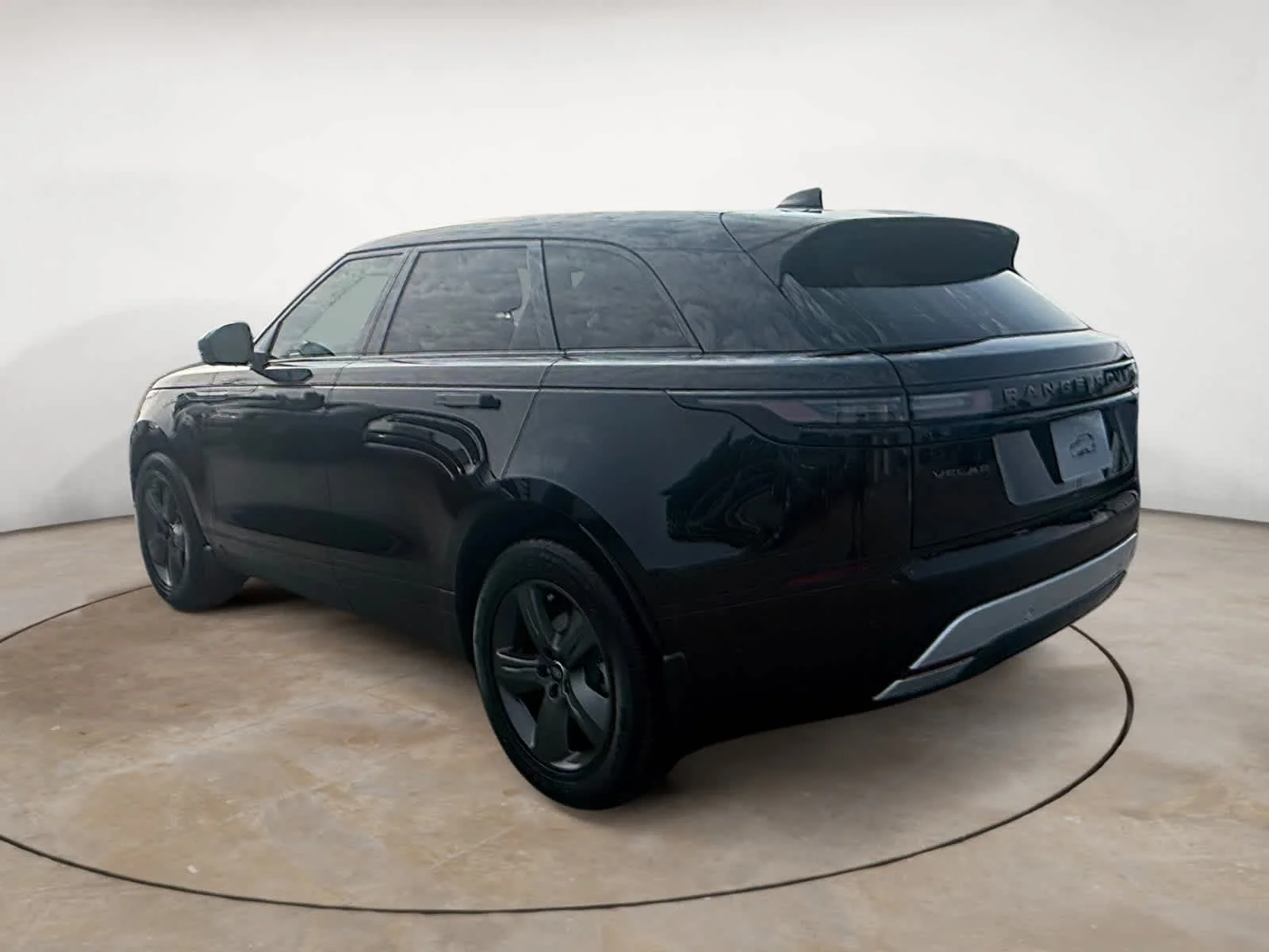 New 2026 Santorini Black Land Rover S image 3