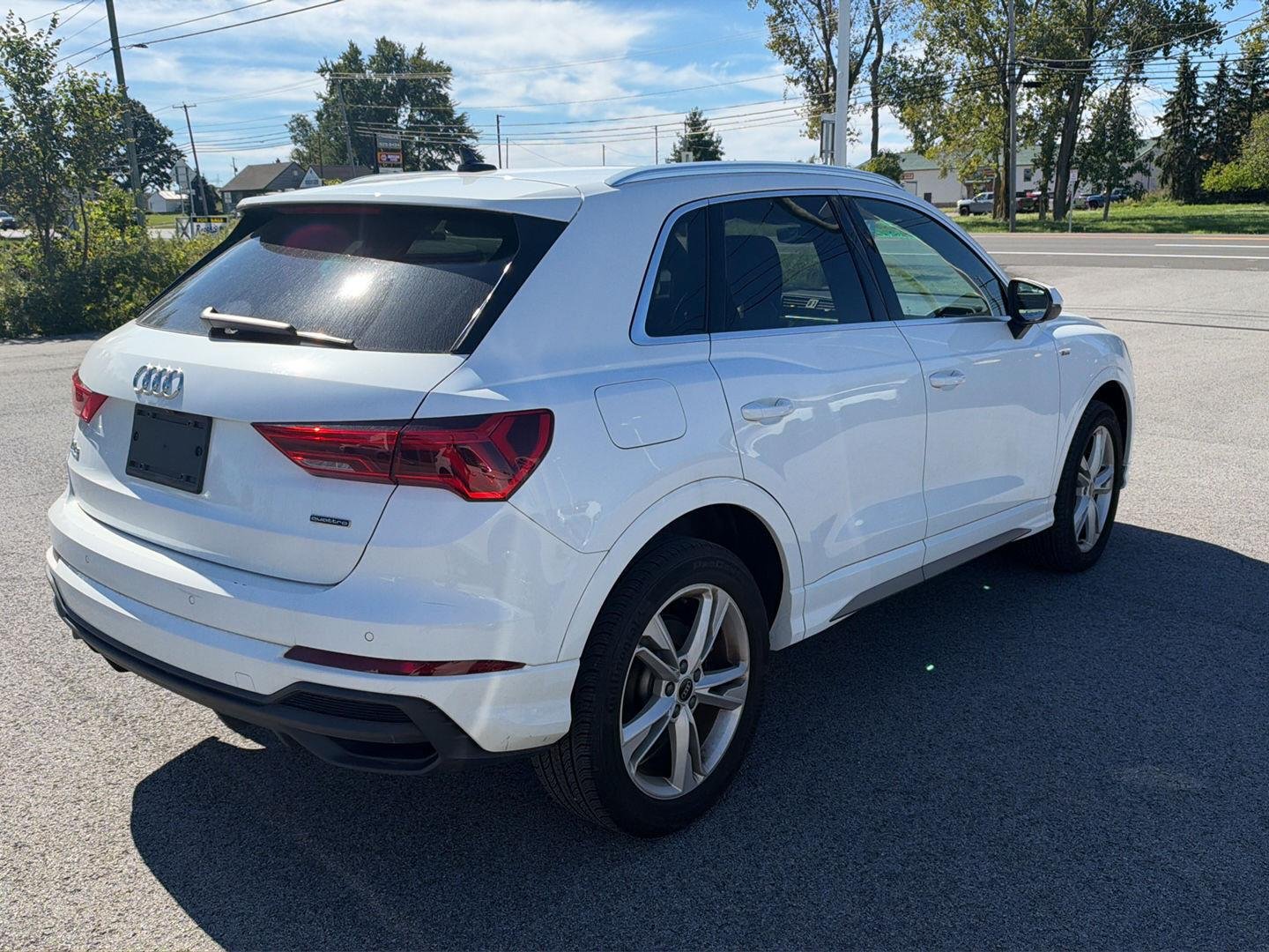 Used 2023 Ibis White Audi S line Premium Plus image 4