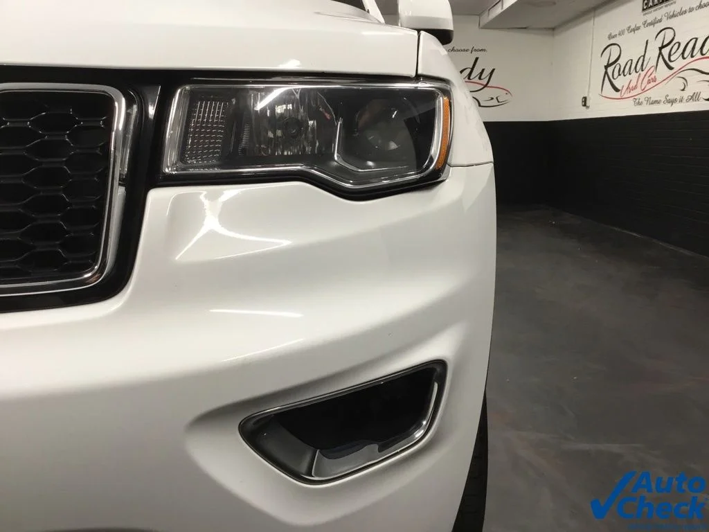 Used 2020 White Jeep Altitude image 18