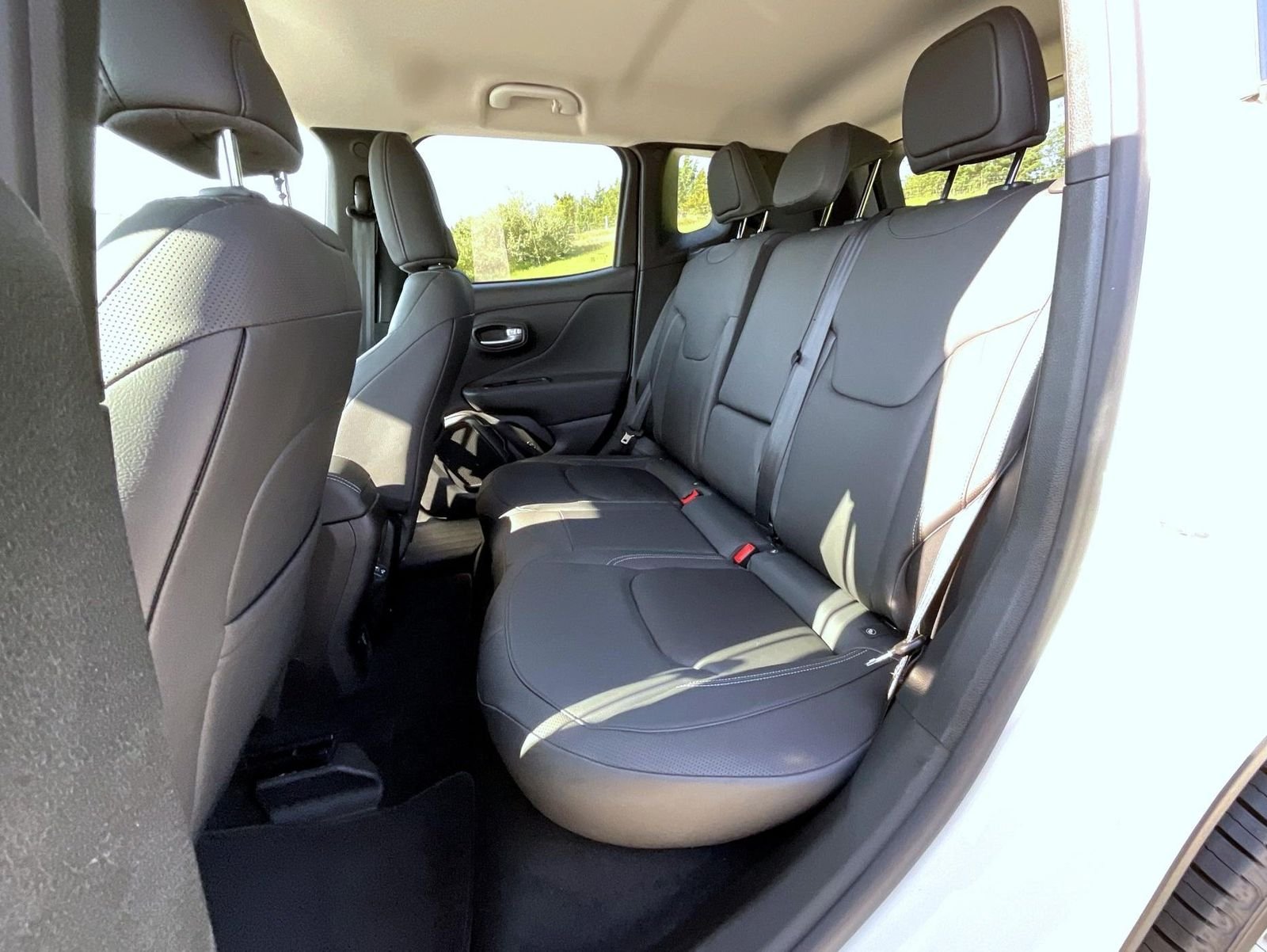 Used 2020 White Jeep Limited image 19