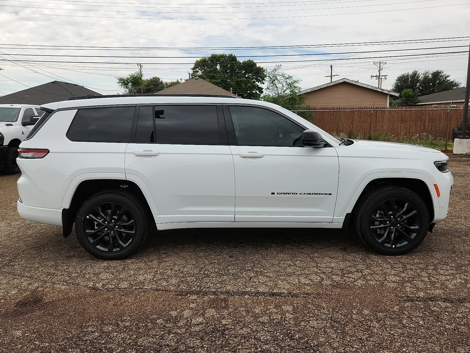 New 2026 White Jeep L LIMITED RESERVE 4X4 image 5
