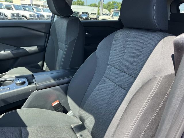 Used 2025 Blue Nissan SV image 28