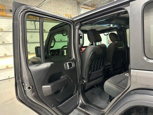 Used 2021 Gray Jeep Unlimited Rubicon image 13