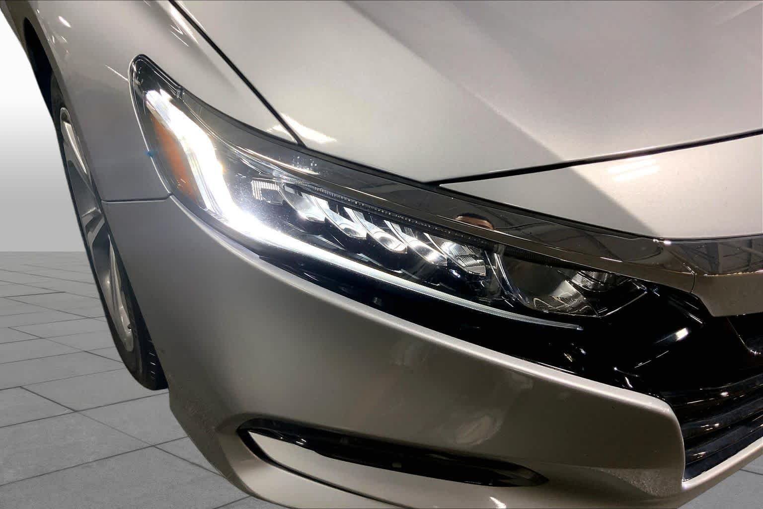 Used 2019 Lunar Silver Metallic Honda EX-L 2.0T image 28