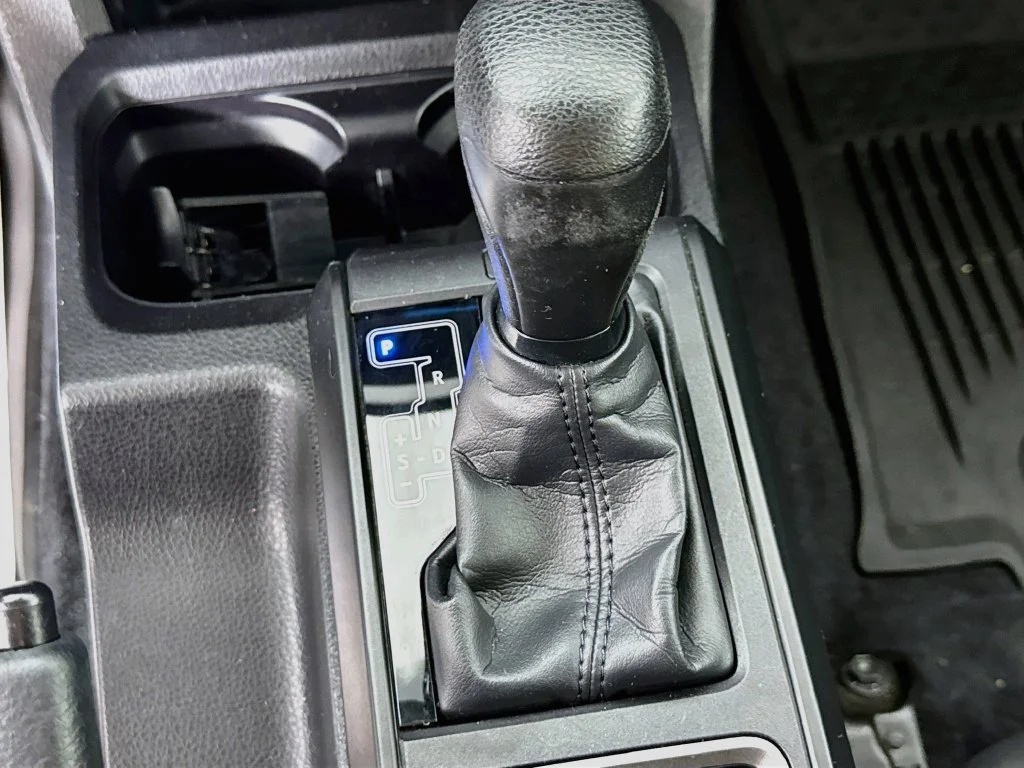 Used 2022 Midnight Black Metallic Toyota SR image 20