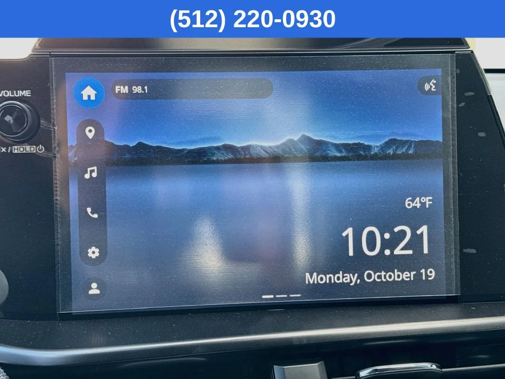 New 2026 White Subaru Premium image 18