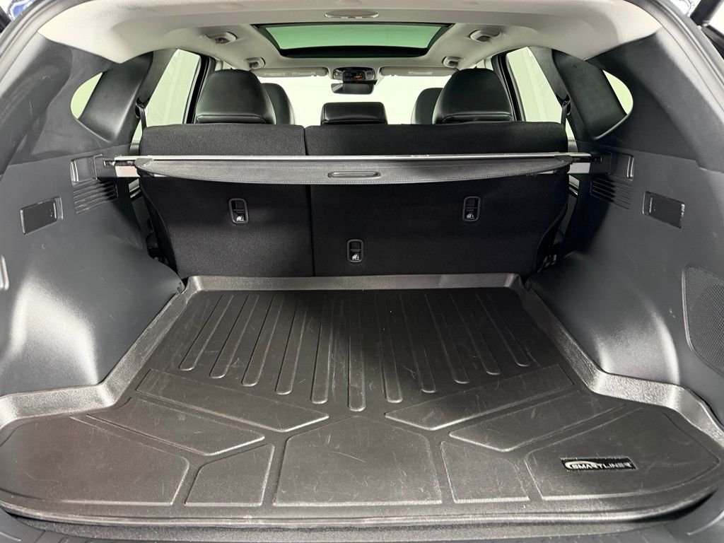 Used 2022  Hyundai Limited image 30