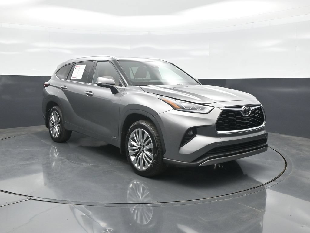 2025 Toyota Highlander Platinum