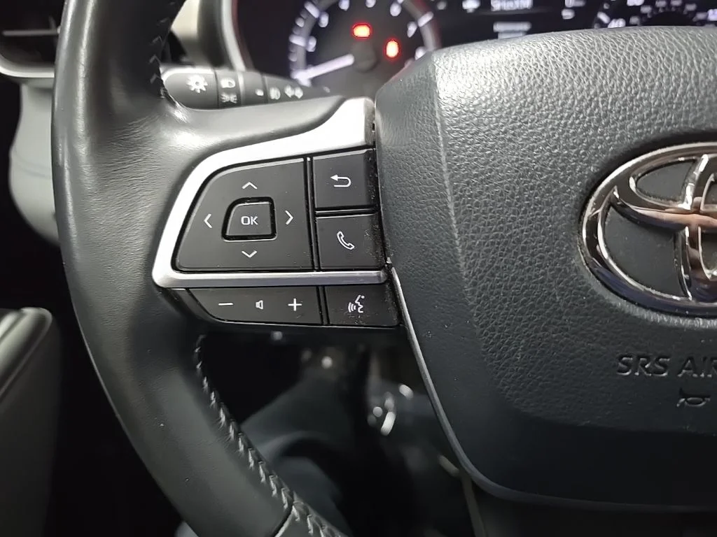 Used 2023 Magnetic Gray Metallic Toyota XLE image 21