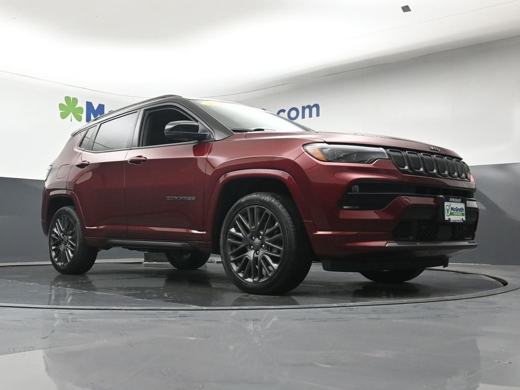 Used 2022 Red Jeep Limited image 25