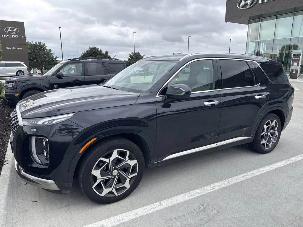 Used 2022 Moonlight Cloud Hyundai Calligraphy image 1