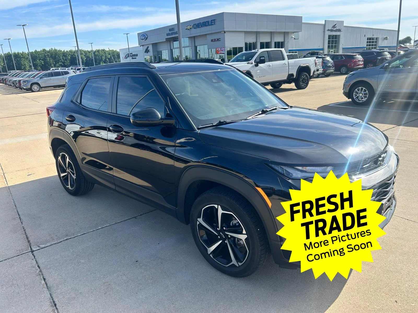 Used 2021 Mosaic Black Metallic Chevrolet RS image 5